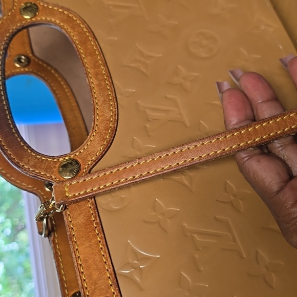 Vernis louis vuitton satchel shoulder bag with strap - Picture 14 of 14